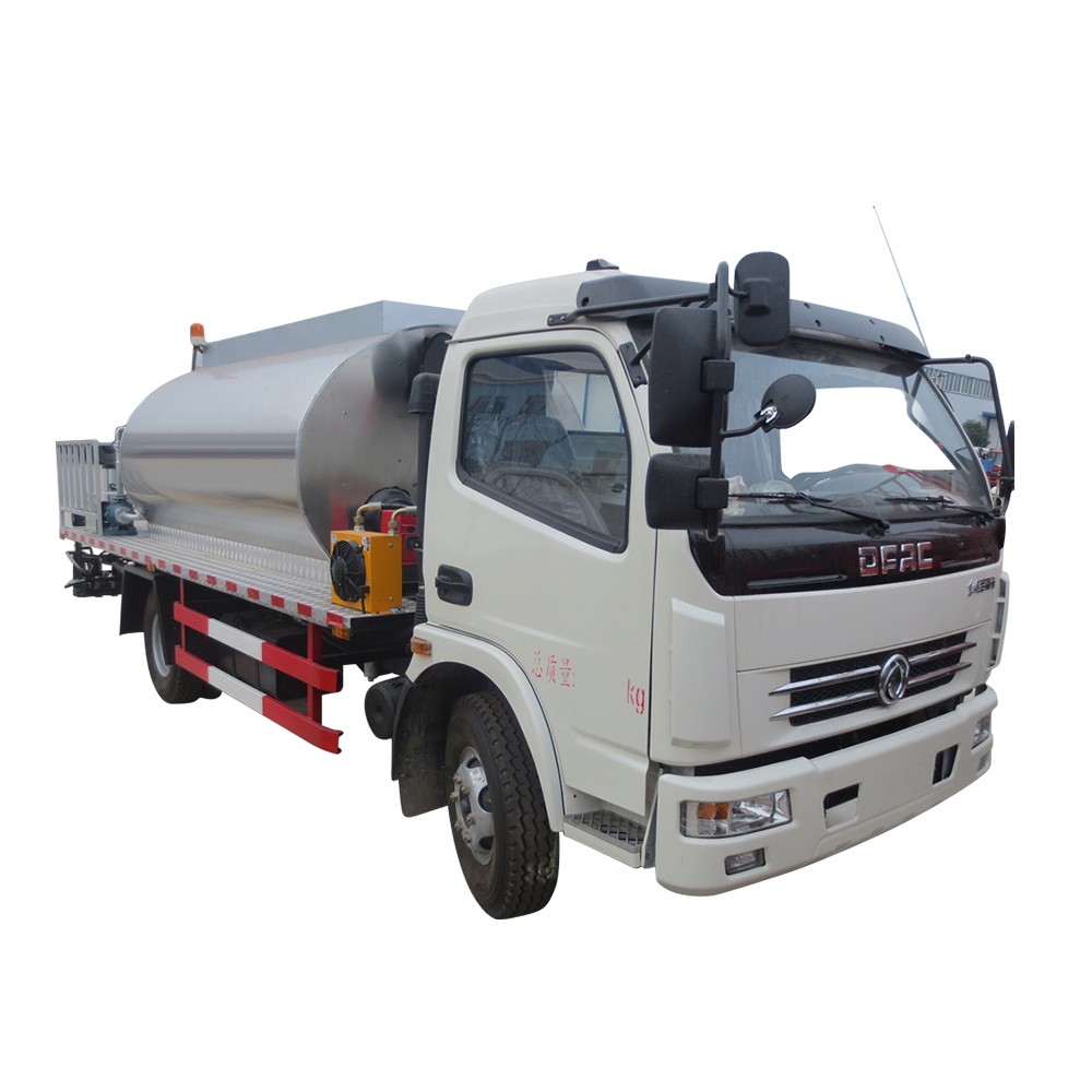 3-5 Caminhão Distribuidor de Asfalto Cbm